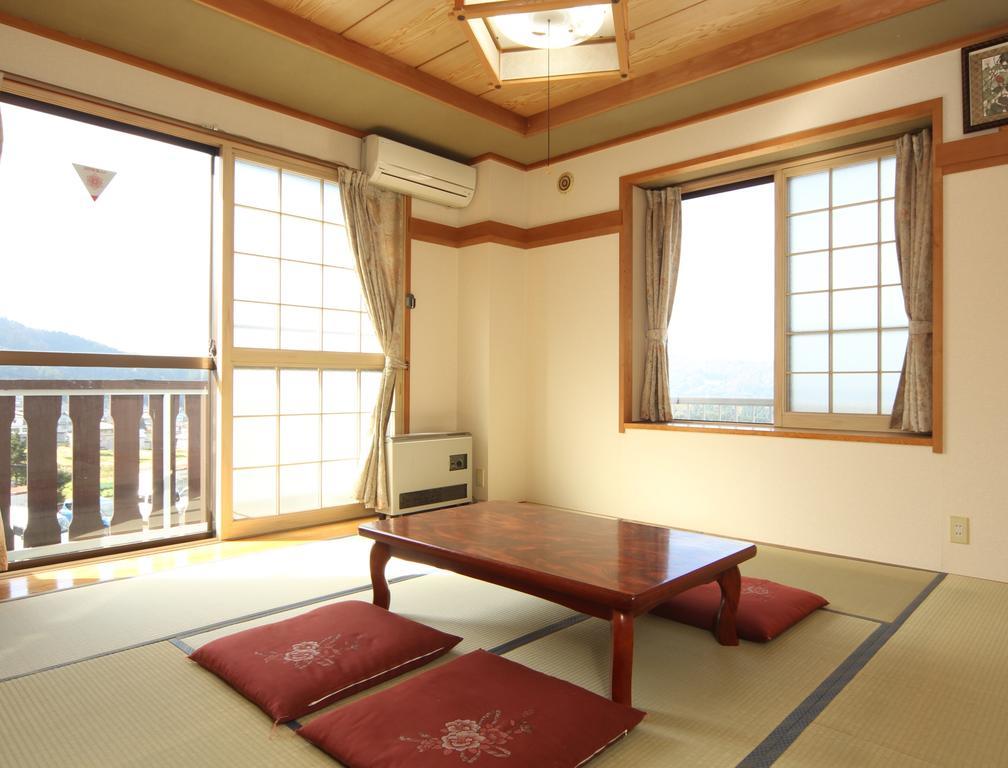 Villa Katashio Nozawaonsen Exterior photo